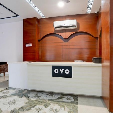 Hotel O Rana Hotel & Restaurant Мирут Екстериор снимка