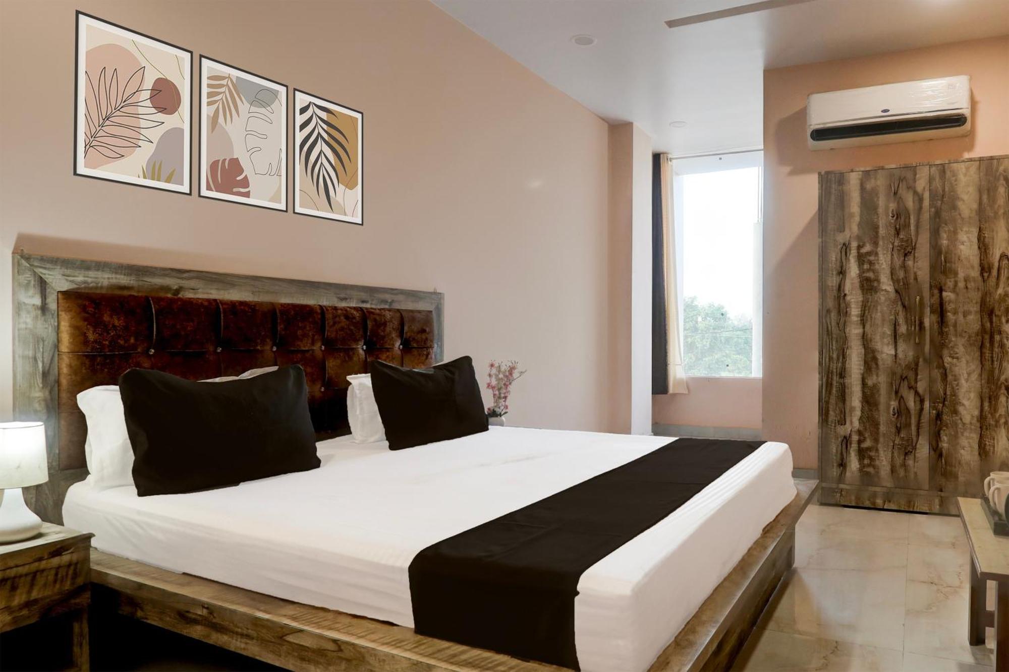 Hotel O Rana Hotel & Restaurant Мирут Екстериор снимка