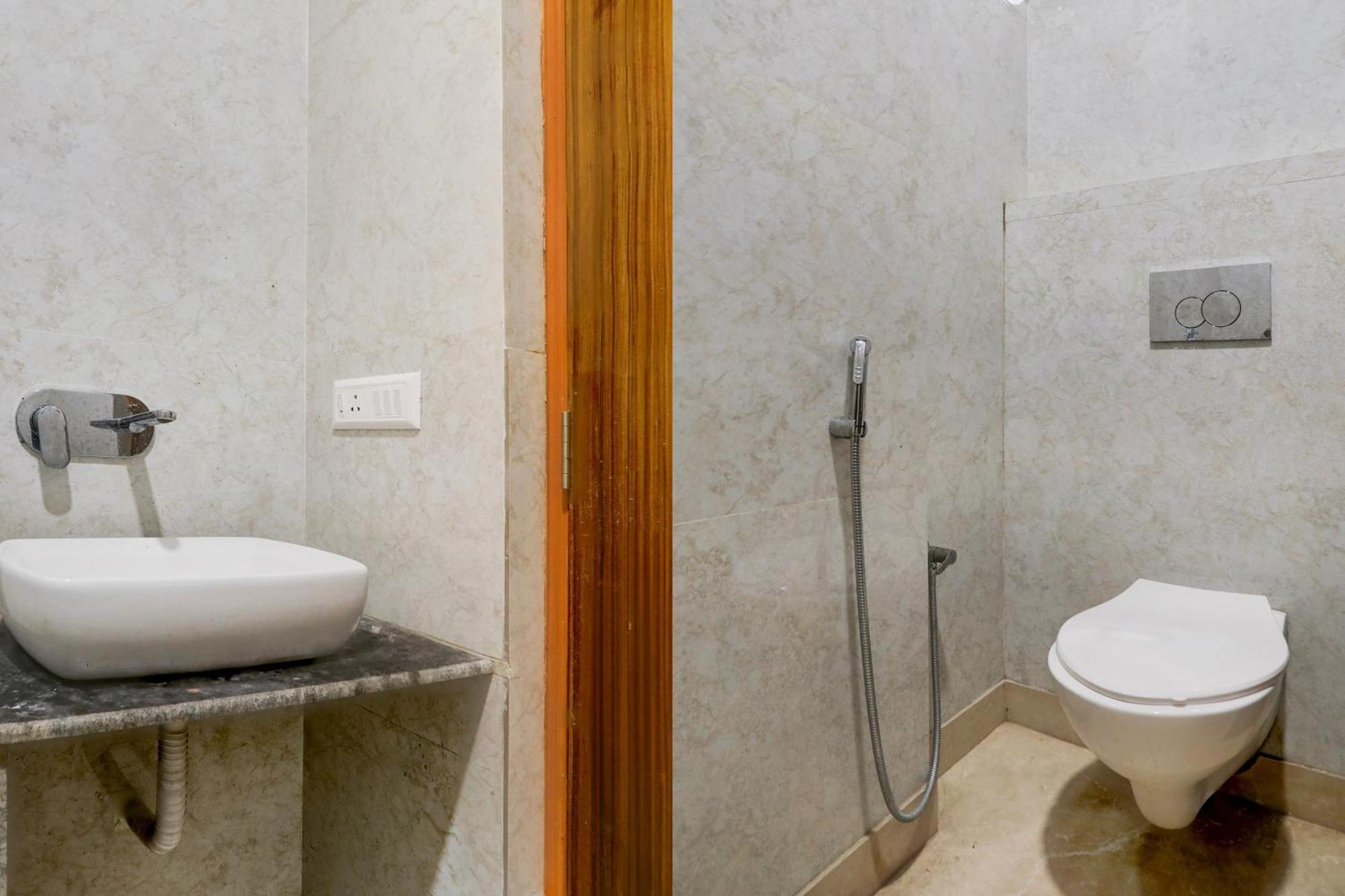 Hotel O Rana Hotel & Restaurant Мирут Екстериор снимка