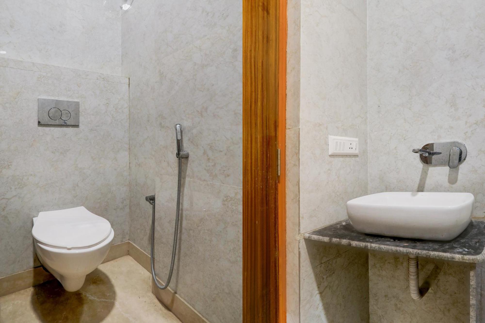 Hotel O Rana Hotel & Restaurant Мирут Екстериор снимка