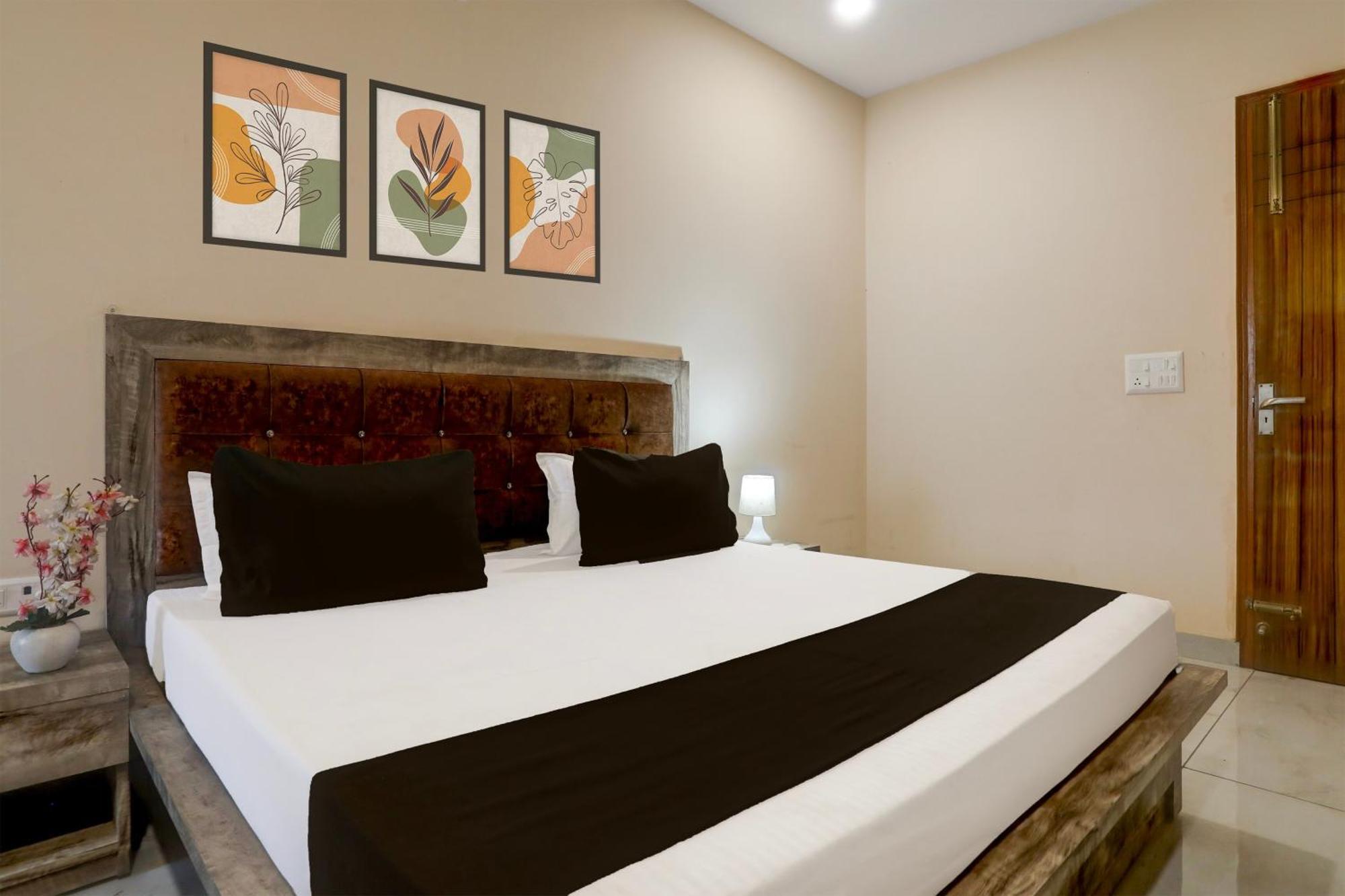 Hotel O Rana Hotel & Restaurant Мирут Екстериор снимка