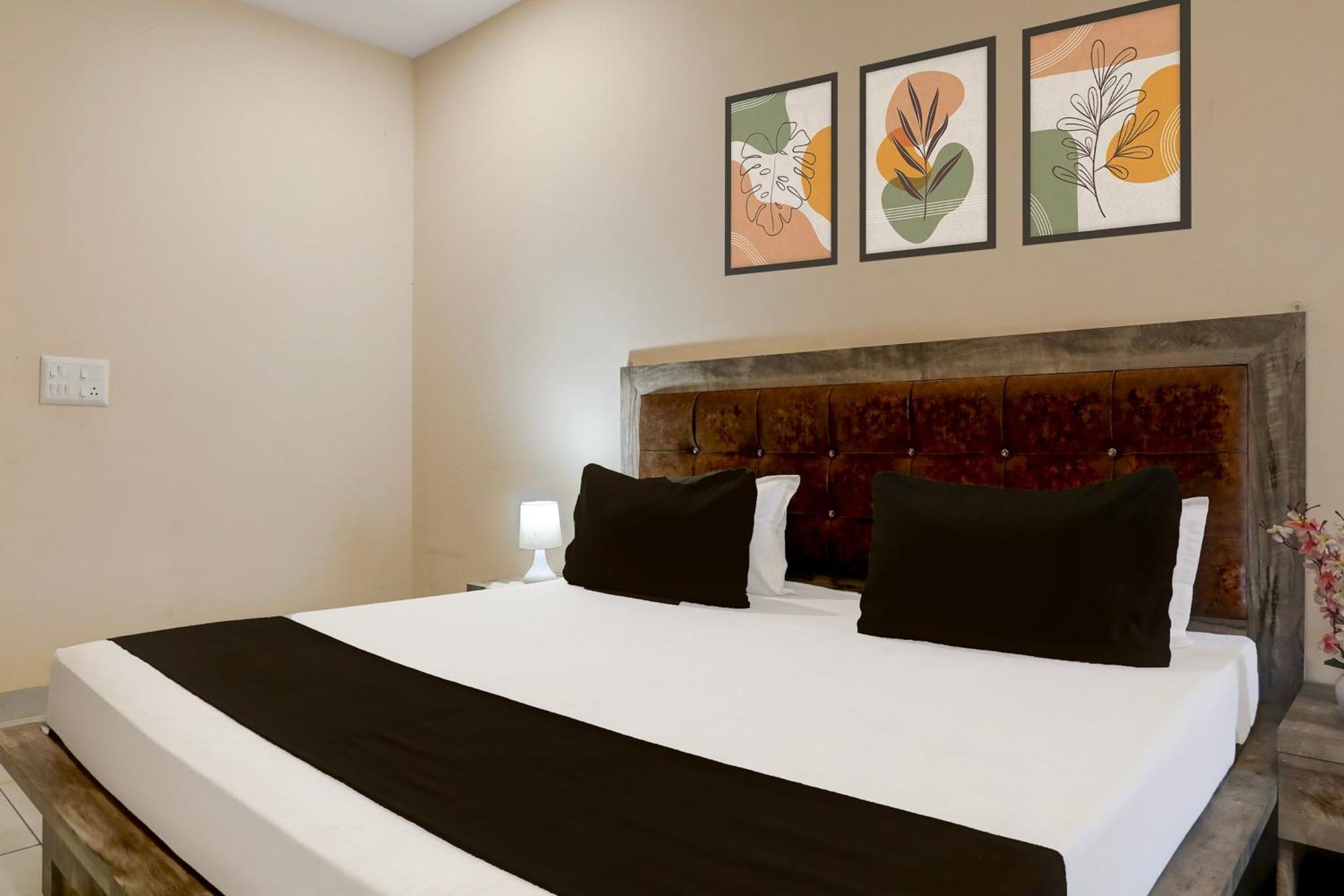 Hotel O Rana Hotel & Restaurant Мирут Екстериор снимка